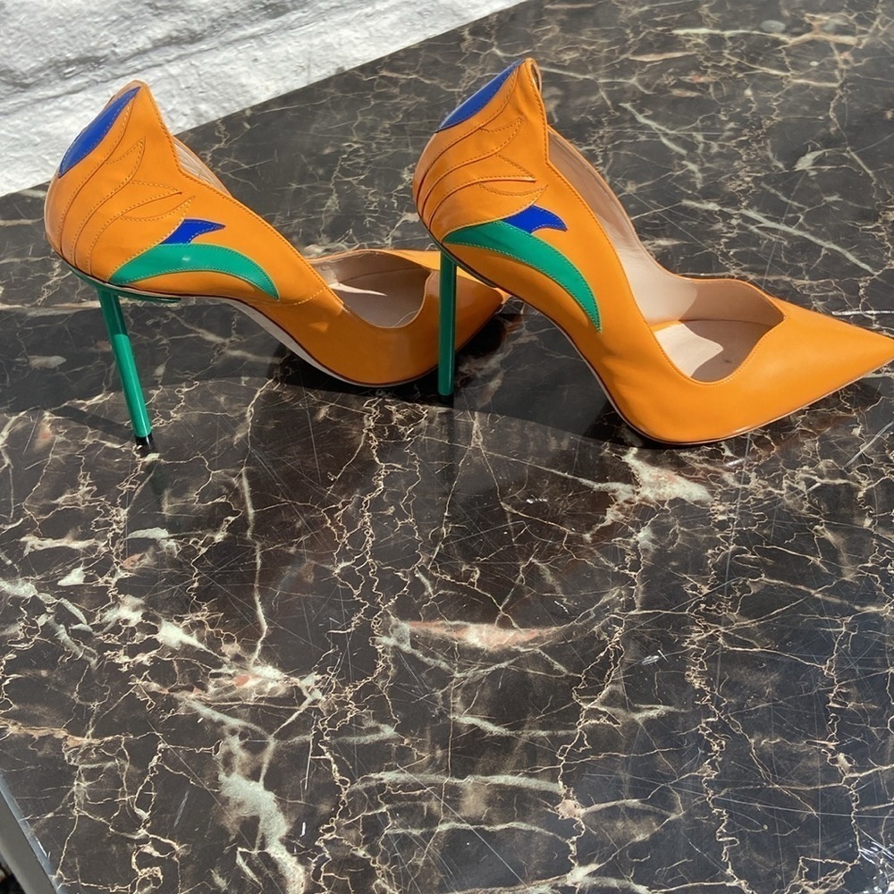 JULIA HAART Rare 
Patent Leather Graphic Print Slingback Pumps
Size: 11/IT 41